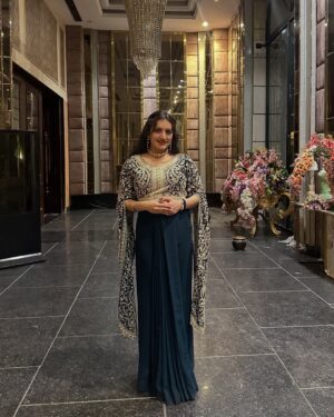 Sarika Luthra Instagram - Lost in the beauty of the moment🌸
#fashion #instagram #instagood