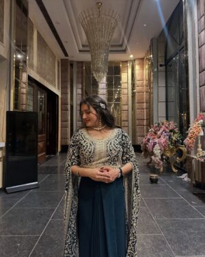 Sarika Luthra Instagram - Lost in the beauty of the moment🌸
#fashion #instagram #instagood