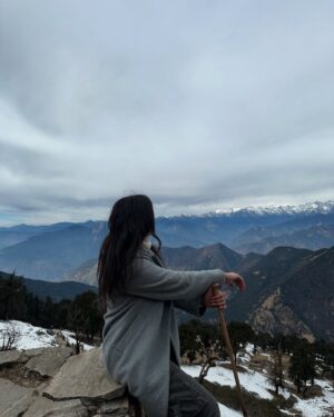 Sarika Luthra Instagram - 🏔️✨
#mountains #love #insta #fashion