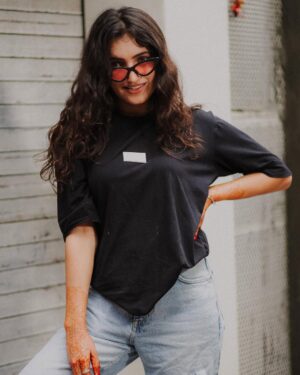 Sarika Luthra Instagram - Being in love with yourself is the most beautiful thing.
.
.
.
.
.
#saruluthraofficial❤️🔥 #dosti #love #fashion #vedio #beautiful #simple #cute #followforfollowback #followers #single #makup #dressup #dresses #instragood #instragram #viral #instragood #attitude