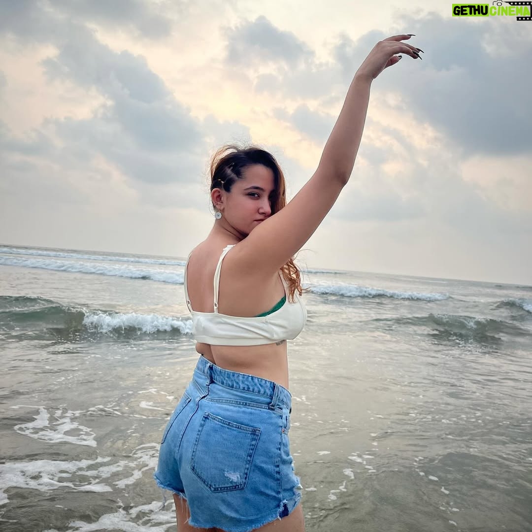 Saryu Balani - 2K Likes - Keep up