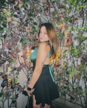 Saryu Balani Instagram - She tries to calm herself 🍃