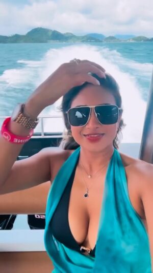Satarupa Pyne Instagram - 🅿️eace please‼️ 🌊 💙. 
.
.
.
#satarupapyne #Pyne #Pyneholics
