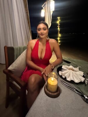 Satarupa Pyne Instagram - You are seeing Red .. ❤️‍🔥🌶️‼️. .
.
.
.
#satarupapyne  #Pyne #Pyneholics