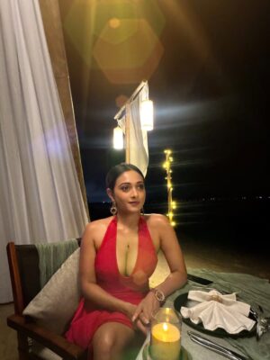 Satarupa Pyne Instagram - You are seeing Red .. ❤️‍🔥🌶️‼️. .
.
.
.
#satarupapyne  #Pyne #Pyneholics
