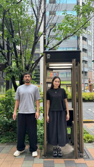 Satine Zaneta Instagram - Tokyo heat? No sweat, no problem 😎
@uniqloindonesia breathable tees got our back!
