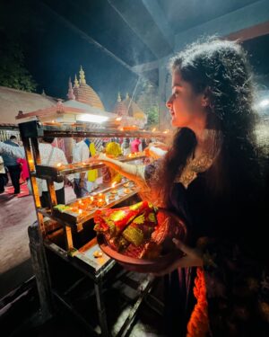 Satya Singh Instagram - जय माँ कामाख्या♥️🧿🙏🏻
नव वर्ष की हार्दिक शुभकामनाएं 🙏🏻
#2025 #happynewyear