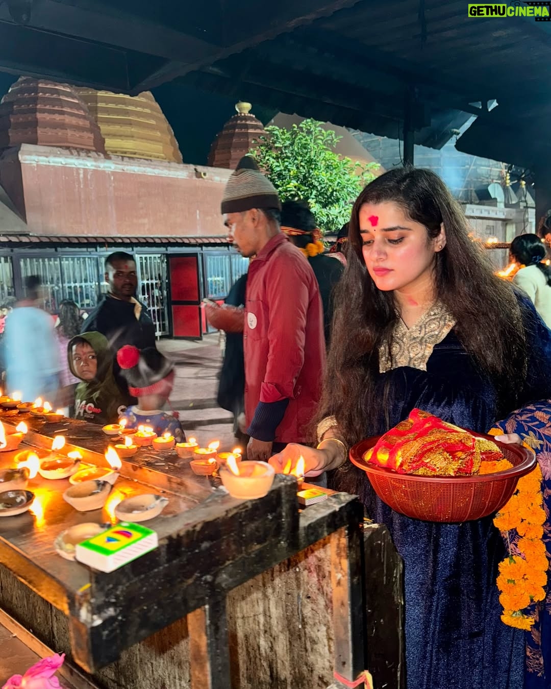Satya Singh - 16.3K Likes - जय माँ कामाख्या♥️🧿🙏🏻

नव वर्ष की हार्दिक शुभकामनाएं 🙏🏻

#2025 #happynewyear