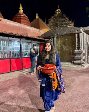 Satya Singh Instagram - जय माँ कामाख्या♥️🧿🙏🏻
नव वर्ष की हार्दिक शुभकामनाएं 🙏🏻
#2025 #happynewyear