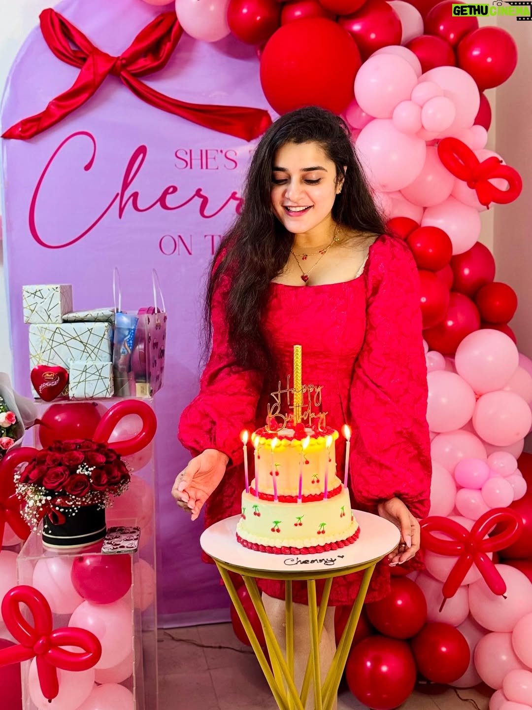 Satya Singh - 4.7K Likes - 25.07.25♥️💫✨🎂

Another year, another layer of me. Unwrapped by time, softened by love, and shaped by faith🕉️🙏🏻Still here, still growing, still glowing and for that I’m deeply thankful❤️
 #onegratefulsoul #aheartfullofthanks🙏