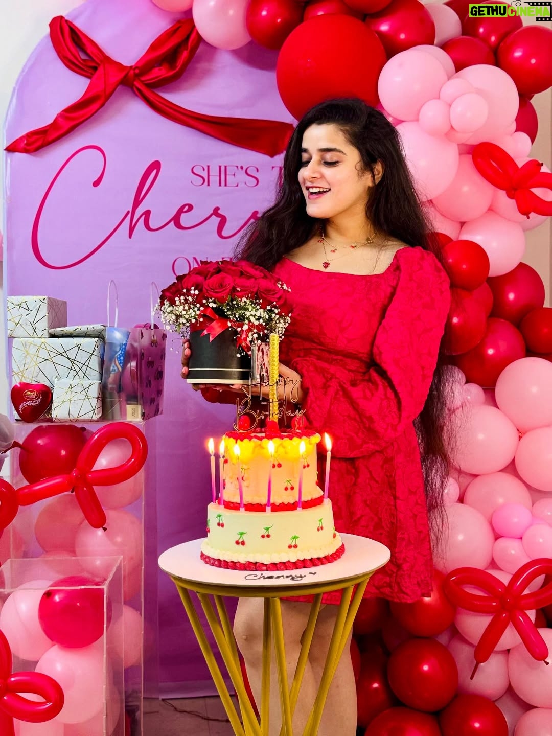 Satya Singh - 4.7K Likes - 25.07.25♥️💫✨🎂

Another year, another layer of me. Unwrapped by time, softened by love, and shaped by faith🕉️🙏🏻Still here, still growing, still glowing and for that I’m deeply thankful❤️
 #onegratefulsoul #aheartfullofthanks🙏
