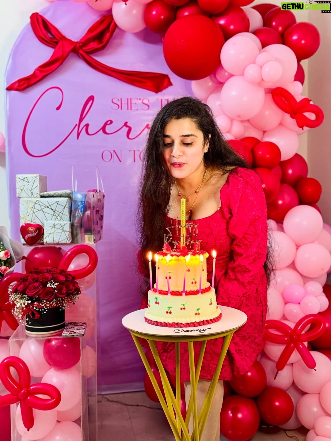 Satya Singh - 4.7K Likes - 25.07.25♥️💫✨🎂

Another year, another layer of me. Unwrapped by time, softened by love, and shaped by faith🕉️🙏🏻Still here, still growing, still glowing and for that I’m deeply thankful❤️
 #onegratefulsoul #aheartfullofthanks🙏
