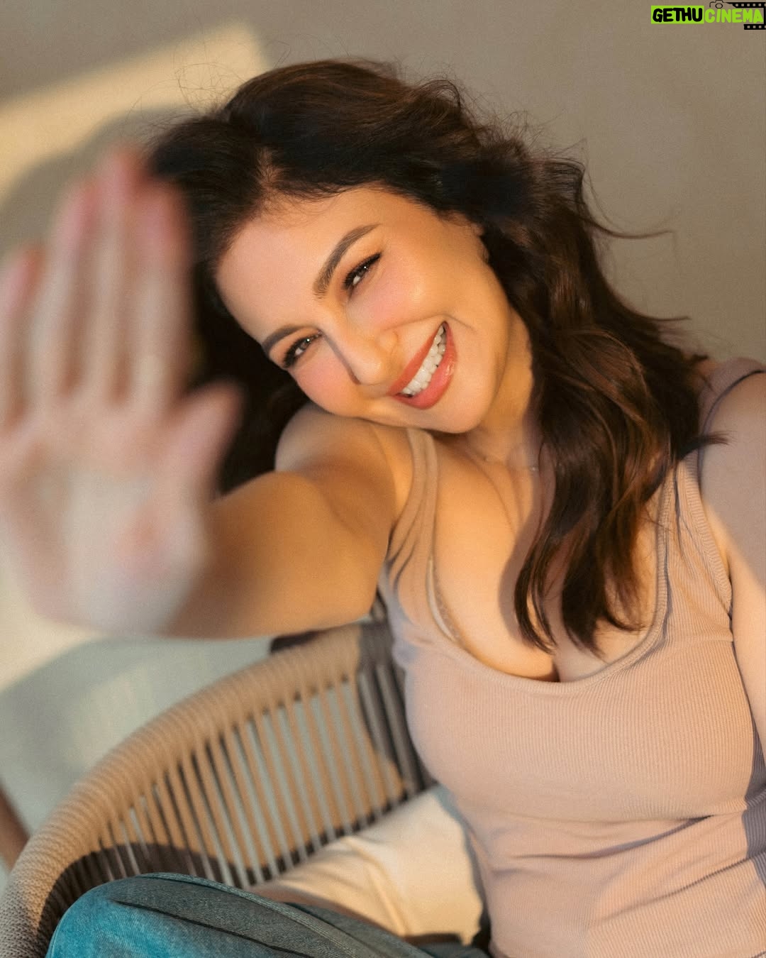 Saumya Tandon - 65.1K Likes - Playful ❤️
That’s the state of mind I want to be always.

Captured by @peoplebypoojachoudhary 
Makeup @mitavaswani 
Hair @ @kamaldeepss 

#saumyatandon #saumyatandon #fun #funpics #happy #happyday #vibe #happyvibe
