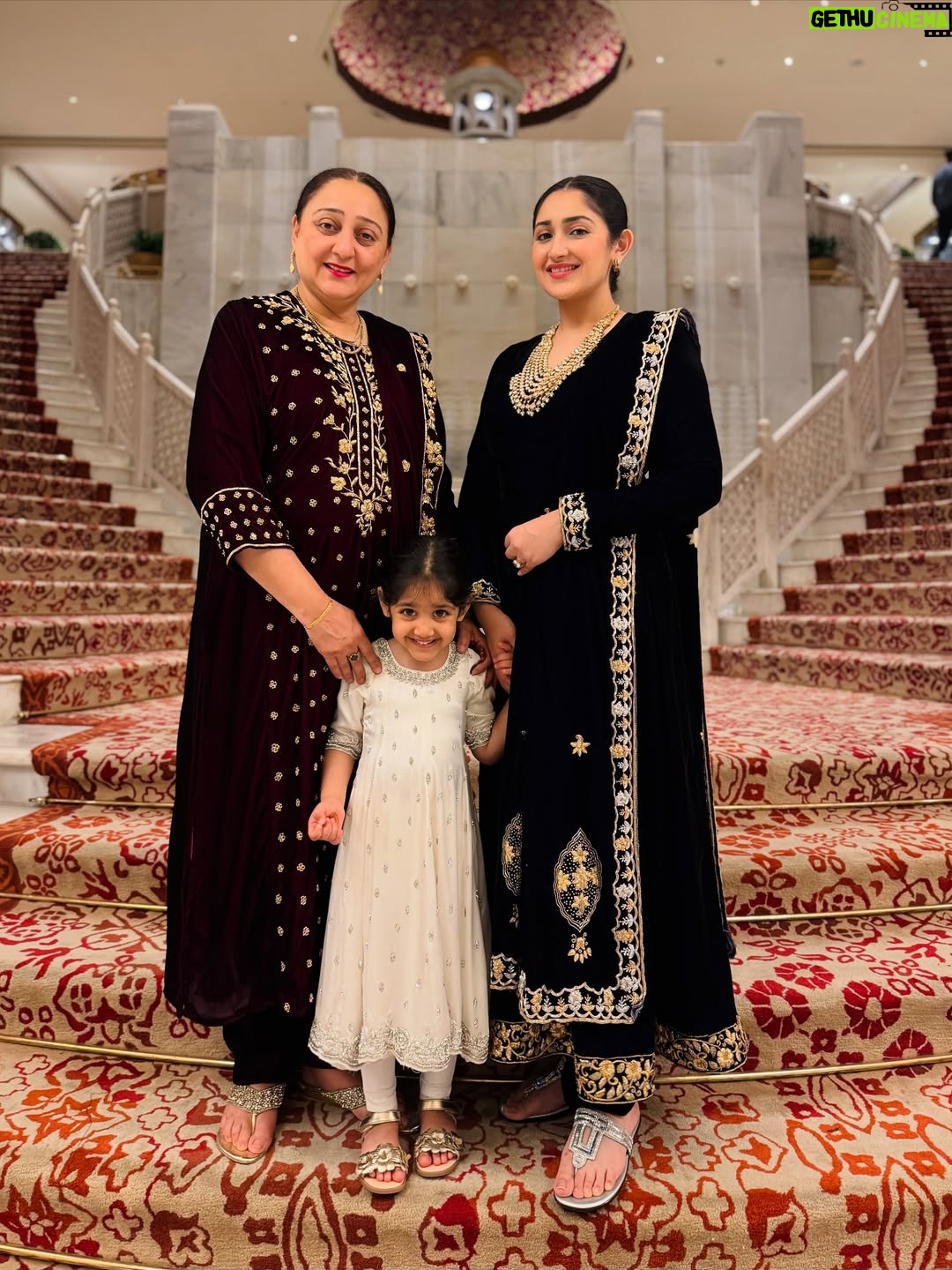 Sayyeshaa Saigal - 321.6K Likes - My best friend’s wedding! Such a fulfilling weekend! 😍😍

#wedding#indianwedding#weekend#bestfriend#family#love#forever#makingmemories