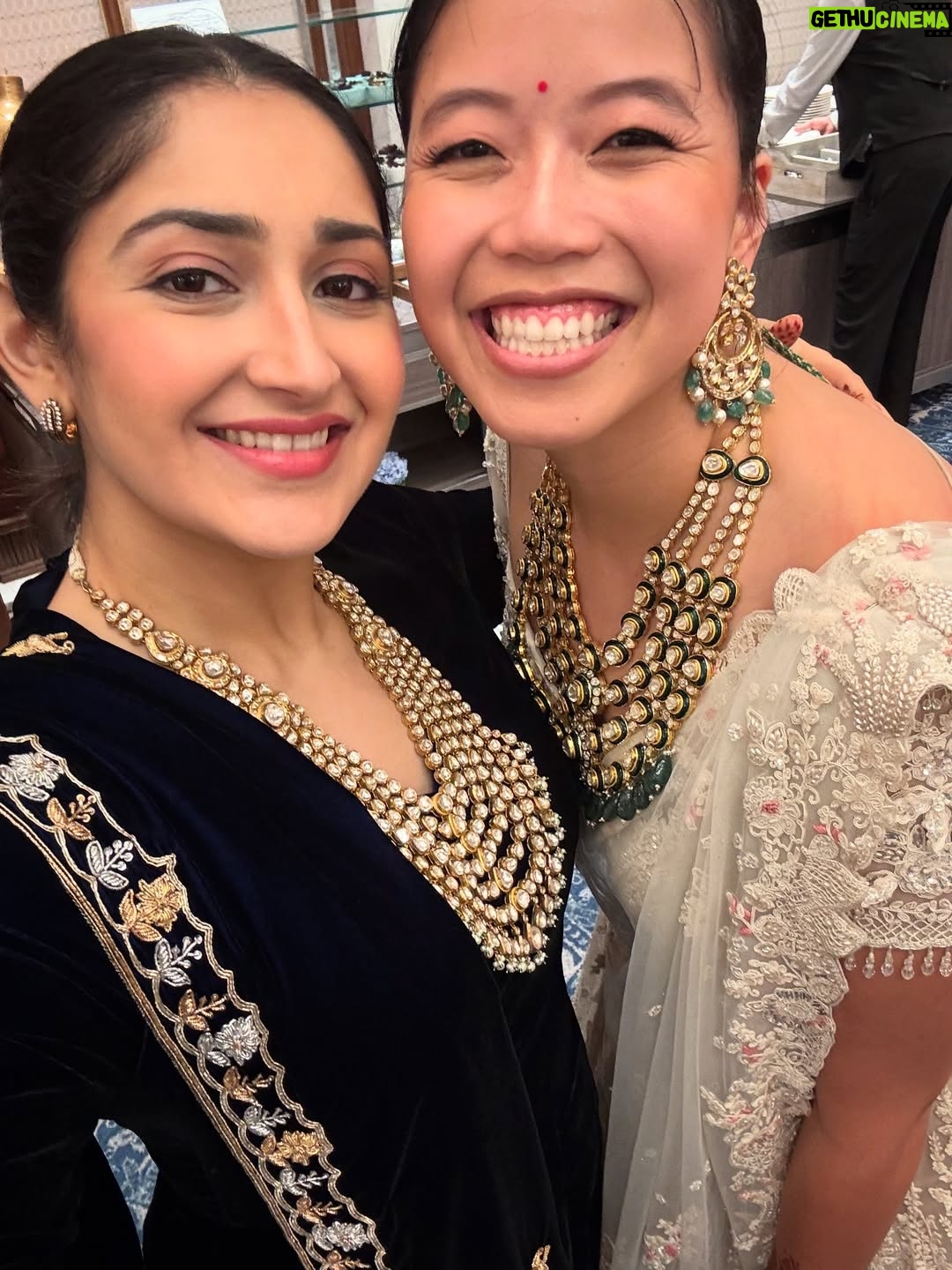 Sayyeshaa Saigal - 321.6K Likes - My best friend’s wedding! Such a fulfilling weekend! 😍😍

#wedding#indianwedding#weekend#bestfriend#family#love#forever#makingmemories