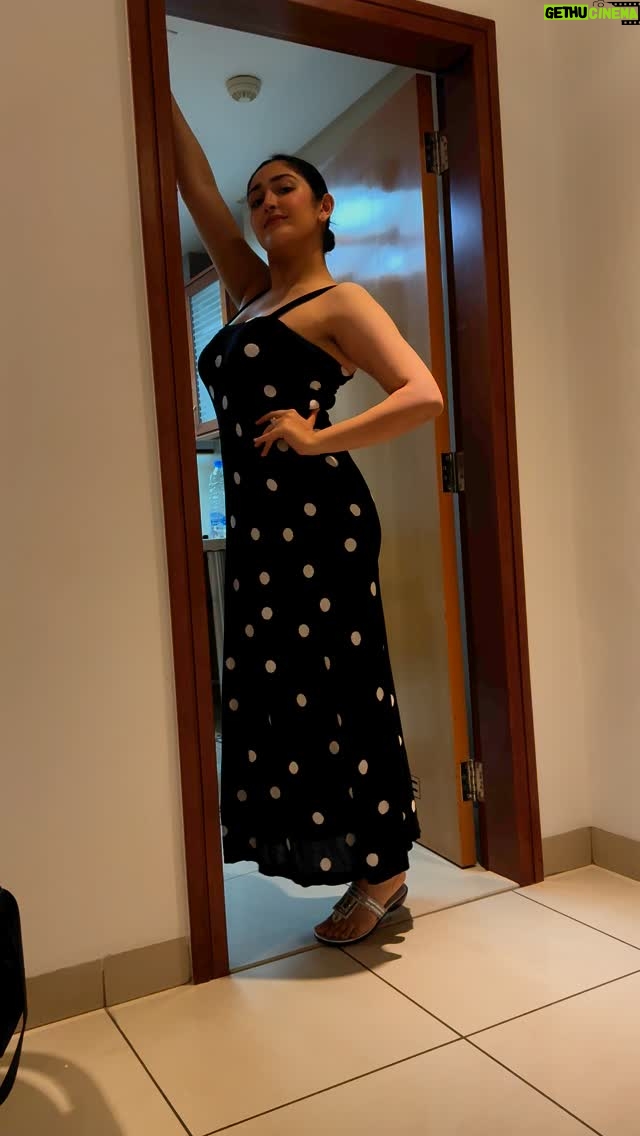 Sayyeshaa Saigal - 395.4K Likes - Sooo true! Had to make this reel! 😍😂🤣

#justforfun#reels#funny#lol