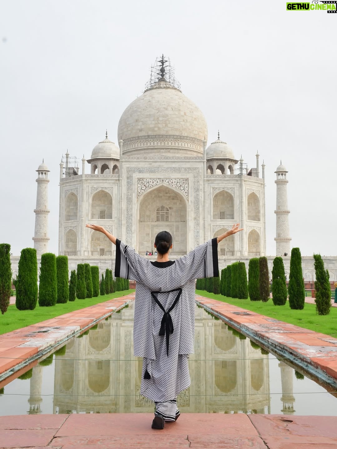 Scarlett Mellish Wilson - 50.5K Likes - 2 Decades in the making - TAJ MAHAL at last 🤍 

You were breathtaking ✨ 

#TajMahal #SevenWonders #IncredibleIndia