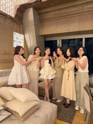 Sela Guia Instagram - Ampoules and cocktails 🧚🏻
@skin1004philippines @skin1004official