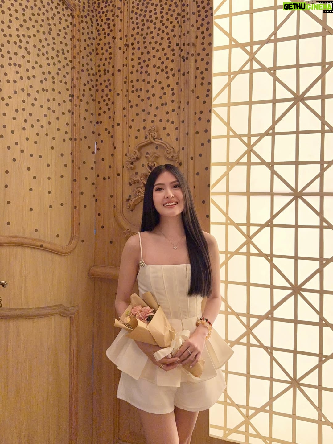 Sela Guia - 4.6K Likes - Ampoules and cocktails 🧚🏻
@skin1004philippines @skin1004official