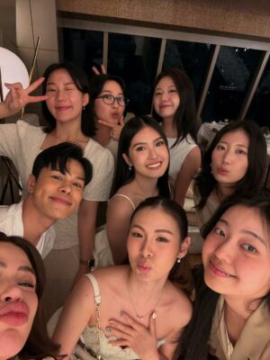 Sela Guia Instagram - Ampoules and cocktails 🧚🏻
@skin1004philippines @skin1004official