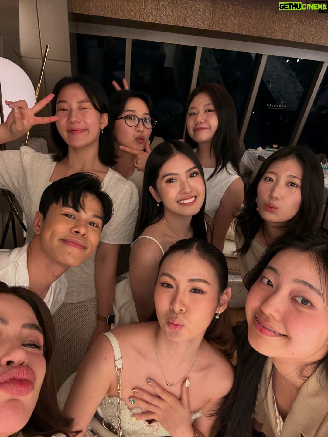 Sela Guia - 4.6K Likes - Ampoules and cocktails 🧚🏻
@skin1004philippines @skin1004official