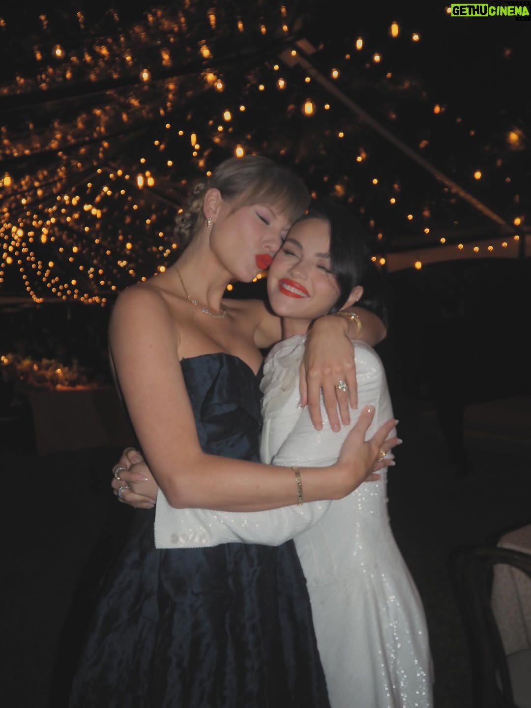 Selena Gomez - 11.9 Million Likes - In honor of SHOWGIRL .. blessed to have you by my side almost 20 years later gator! I love you @taylorswift forever and always
