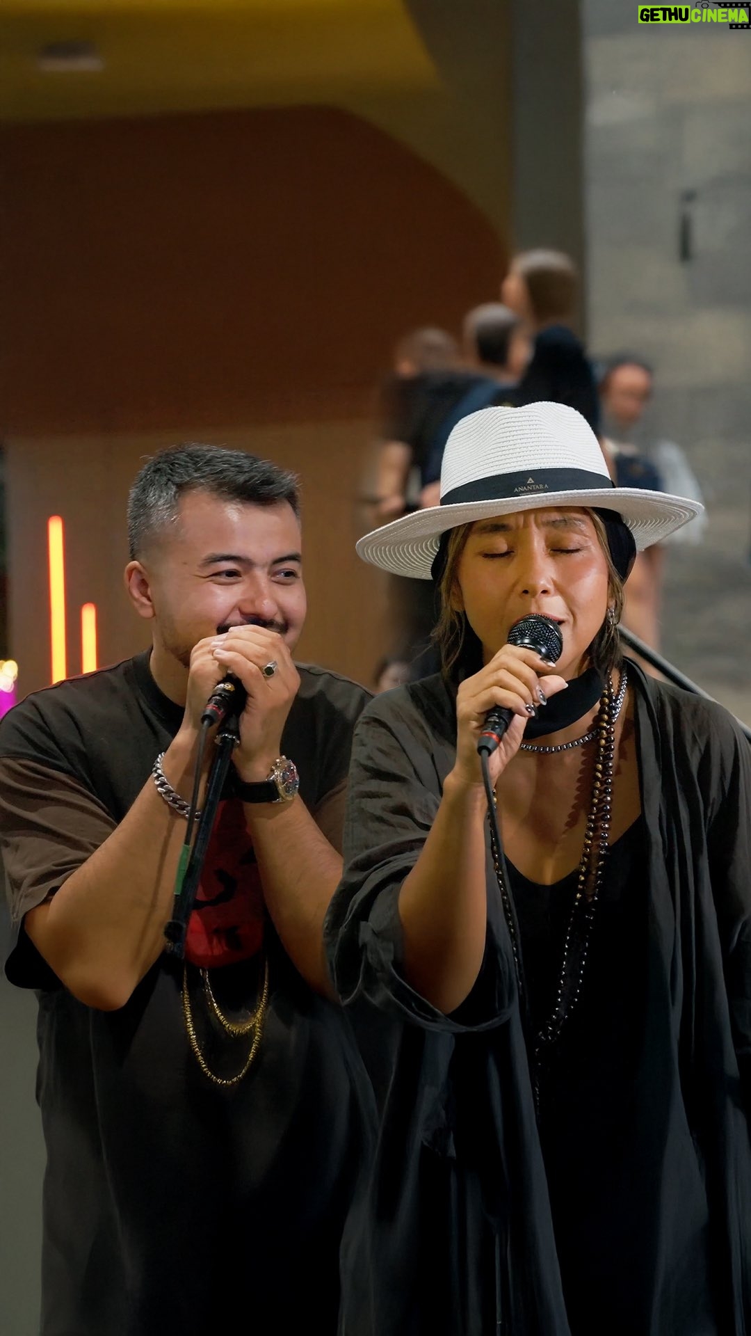 Sevara Nazarkhan - 103.6K Likes - @konsta_uz x @sevara_nazarkhan - Asragin meni (Live Perfomance) Youtube da tomosha qiling🙌🏼 

📹 @rick_mamatkulov @doninotfrom @adiztop 
🎵 @alinur_rem @morfin.keks