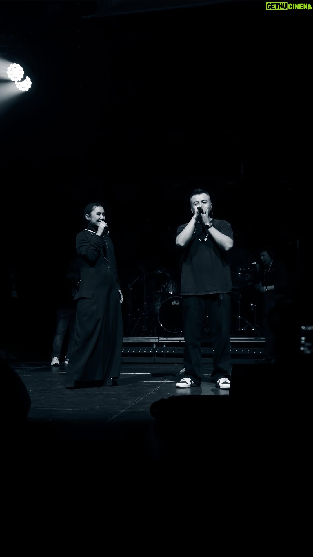Sevara Nazarkhan - 88.1K Likes - Kelib biz bilan Humo Arenada jonli kuylaganlar bormi? 🎤 ✨