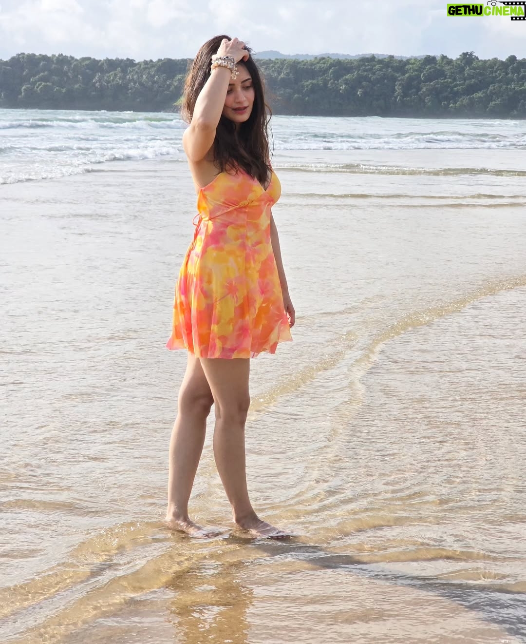 Shagun Sharma - 13.2K Likes - Water baby 💜💜 

Pc : @gandhi_aman_  thanks for clicking goooood pics for the first time ever 🤣🤣🤣🤣