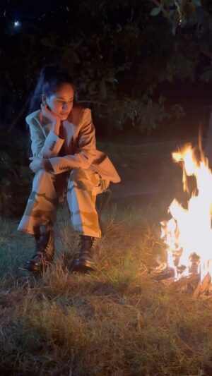 Shailja Mishra Instagram - An evening in wilderness 🔥⛺️