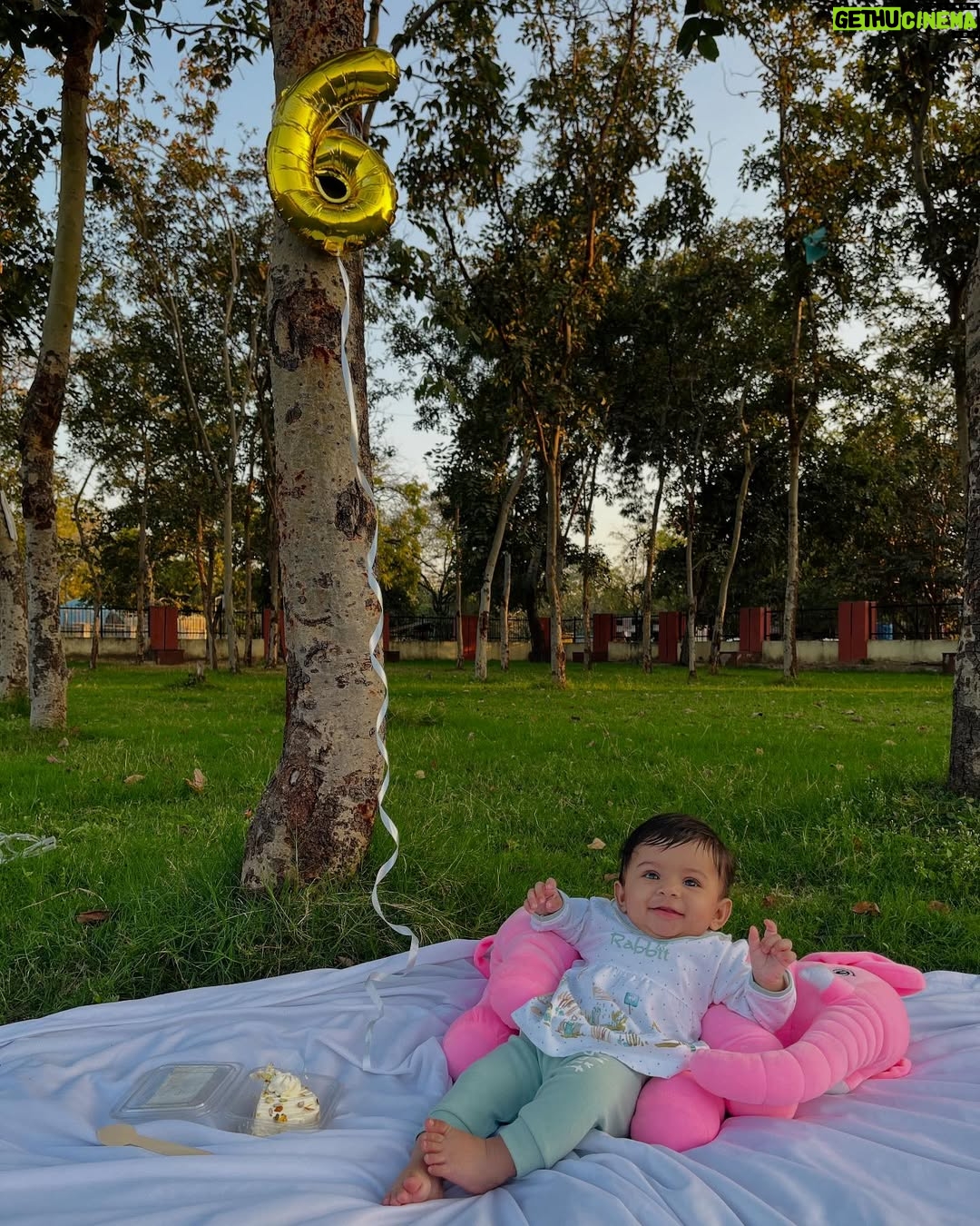 Shailu Mehta - 3 Likes - 🤍🤍🤍
#sparshkipranshi😘♥️ 

My little sunshine is half a year today! ☀️🐥

.

.

#cute #baby #love #sparsh #snappylovers👻💕