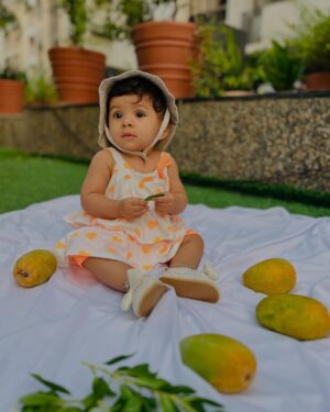 Shailu Mehta Instagram - 🤍🧡Crawling our way into new adventures daily 🚼✨🤍🧡
🤍🧡Happy 10month 🤍🧡
#sprashkipranshi😘♥️
.
.
#snappylovers👻💕 #instapic #instamood #instafashionista #cute #baby #babylove