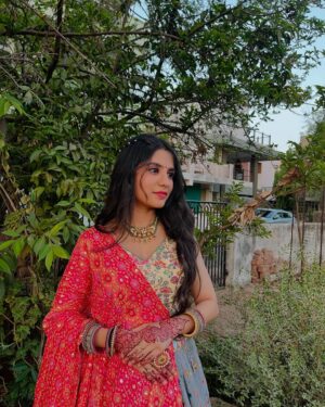 Shailu Mehta Instagram - 💓🖤💓
.
.
#sparshkipranshi😘♥️ #snappylovers👻💕 #fashionable #fashionista #weddingvibe