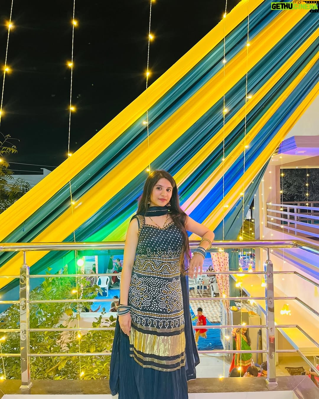 Shailu Mehta - 3 Likes - 💙🦋🧿

.

.

#snappylovers👻💕 #instagood #instafashion #instalove #instagram