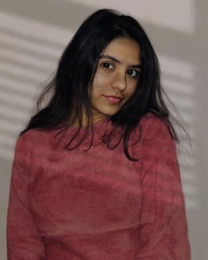 Shailu Mehta Instagram - 🫰🏻
.
.
#snappylovers👻💕 #instagood #instafashion #instalove #instagram #instalike