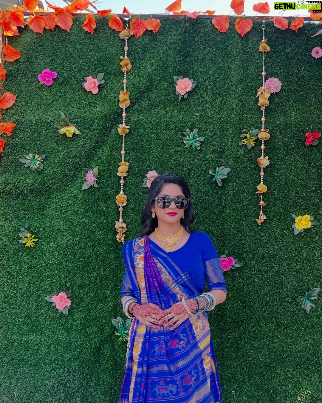 Shailu Mehta - 3 Likes - 💙 In my Patodu era. 💙

.

.

#snappylovers👻💕 #weddingvibe #love #fashiongram #fashionable #fashionblogger #fashionista