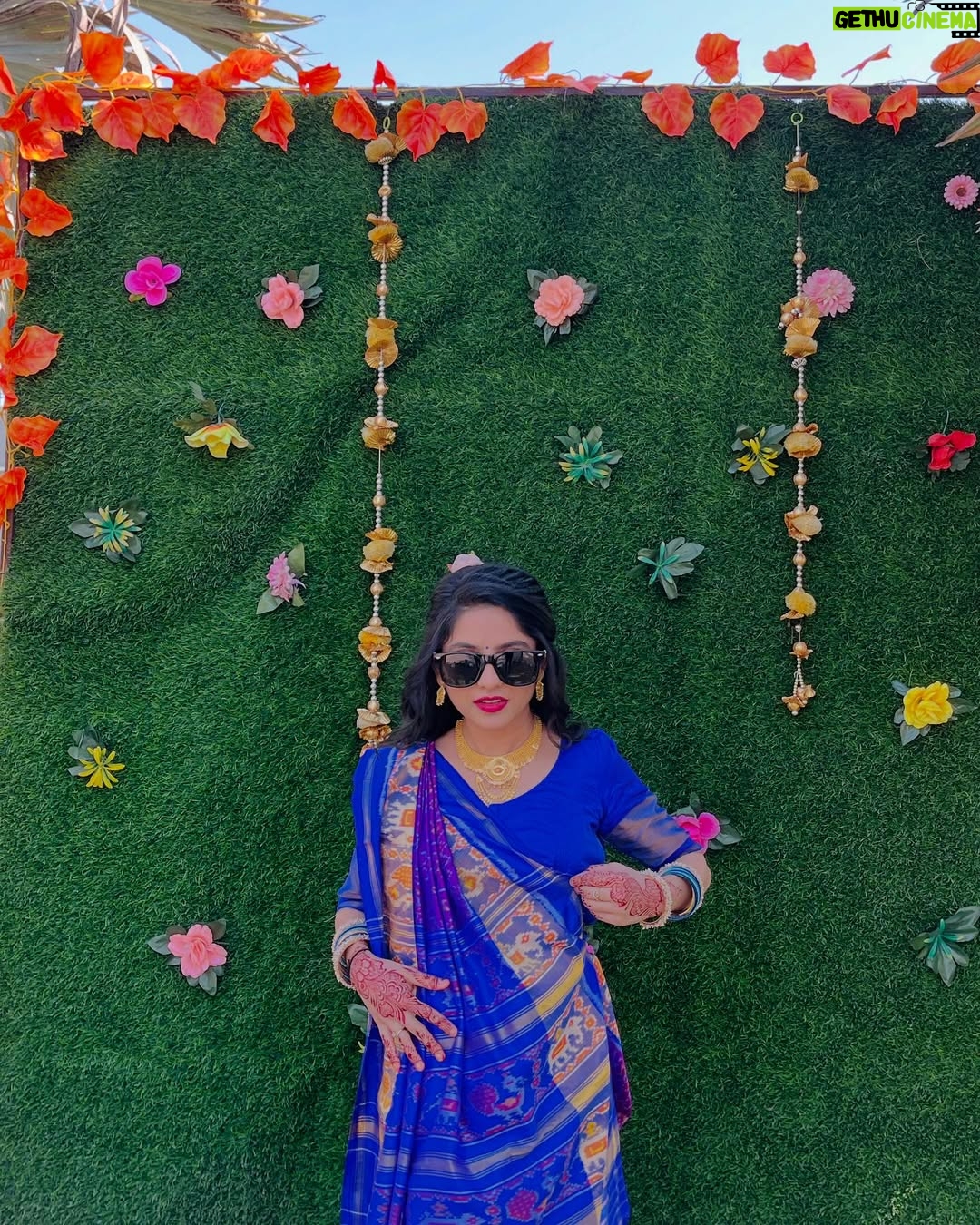Shailu Mehta - 3 Likes - 💙 In my Patodu era. 💙

.

.

#snappylovers👻💕 #weddingvibe #love #fashiongram #fashionable #fashionblogger #fashionista