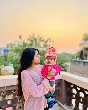 Shailu Mehta Instagram - 💝
.
.
#sparshkipranshi😘♥️ #snappylovers👻💕 #fun #uttarayan #uttarayan2025 ♦️🪁🥰