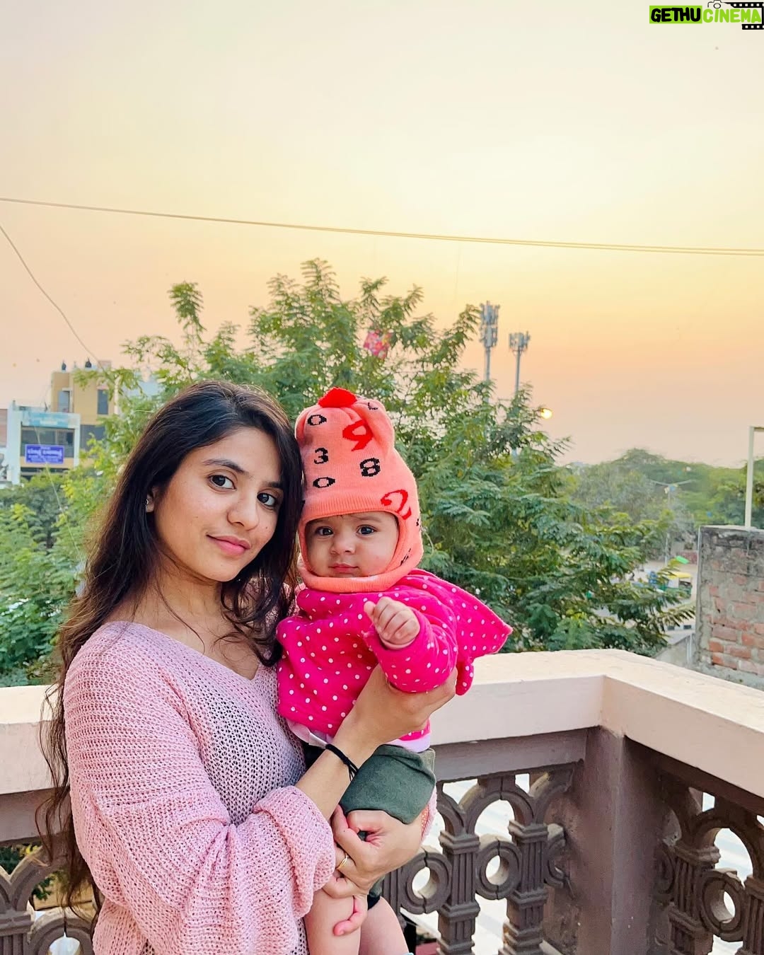Shailu Mehta - 3 Likes - 💝

.

.

#sparshkipranshi😘♥️ #snappylovers👻💕 #fun #uttarayan #uttarayan2025 ♦️🪁🥰