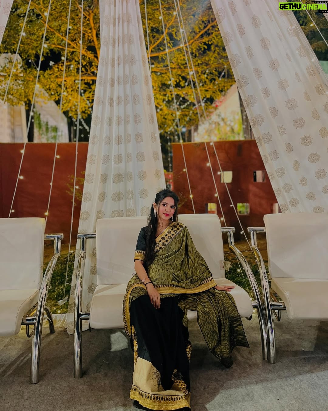 Shailu Mehta - 3 Likes - 🖤

.

.

#snappylovers👻💕 #fashionblogger #fashionstyle #fashionista #instagood #instagram