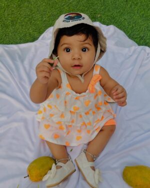 Shailu Mehta Instagram - 🤍🧡Crawling our way into new adventures daily 🚼✨🤍🧡
🤍🧡Happy 10month 🤍🧡
#sprashkipranshi😘♥️
.
.
#snappylovers👻💕 #instapic #instamood #instafashionista #cute #baby #babylove