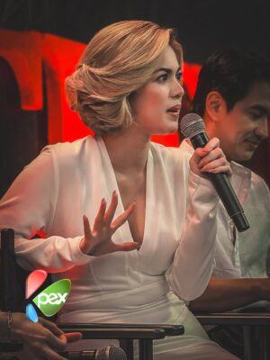Shaina Magdayao Instagram - It’s the hair, the glow, the captivating aura. Shaina Magdayao shining in her most feminine, empowering era. 🤩👸🏻✨

#ShainaMagdayao #SinsOfTheFather