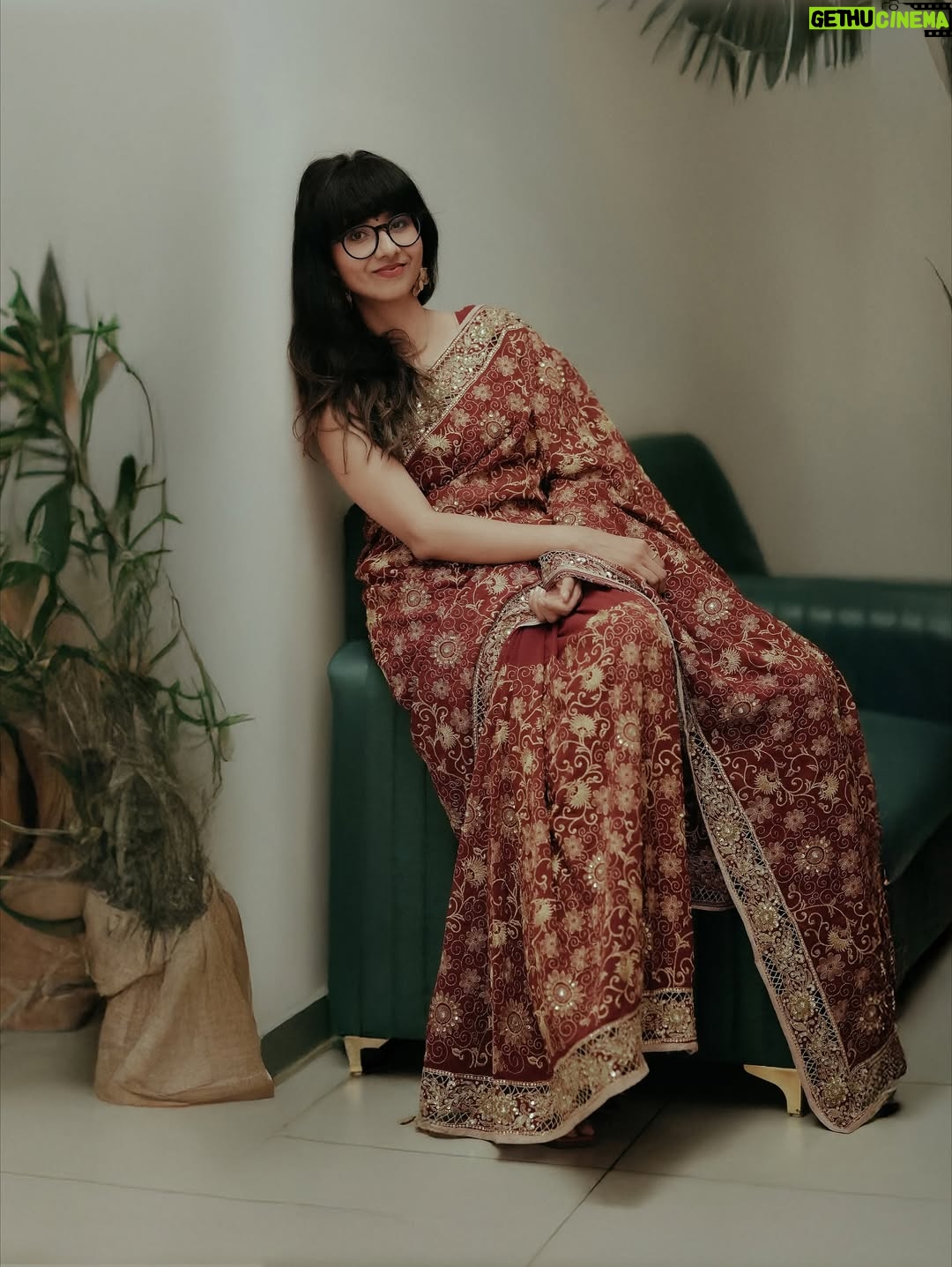Shakthisree Gopalan - 64.8K Likes - Kho baithe hain hum…♥️✨
📷: @irshad_pklr_ 
#lostinlove