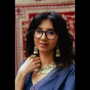 Shakthisree Gopalan Instagram - Happy Onam!🦋
Shot by: @j_suryaaa
Styling: @by_sarana
Wearing: @vinusto
Jewellery: @aaranyarentaljewellery
Hair: @ganesh_hair_architect
.
#onam2025 #jinguchaa