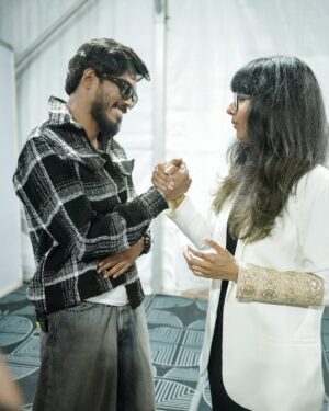 Shakthisree Gopalan Instagram - With my favrt 🎶 @shakthisreegopalan thank u❤️