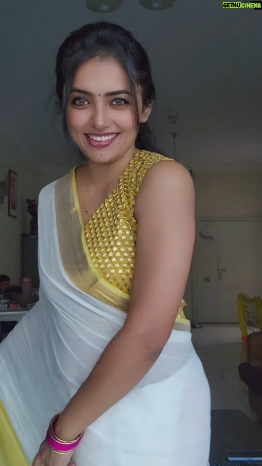 Shalini SJ - 6.9K Likes - My saree..🥰🥰🥰🥰

Costume : @thamara_designs

#sᴀʀᴇᴇʟᴏᴠᴇ #trending #onam2025🏵️🌼 #botiquecollection #modeling
