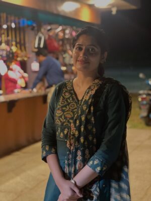 Shambhavy gurumoorthy Instagram - Embracing little joys ✨🤗❤️

#samandprasi #trend #trending #insta #instapic #instadaily #thursday #happiness #happy #me #selflove #divine #isha #ishayoga #bliss #candid #candidphotography #ottd #smile #enjoyyourlife