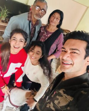 Sharly Modak Instagram - Saajan in Sasural ❤️🙏✨🌷
#jamaishoshti 🙏🙏