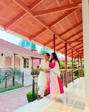 Sharly Modak Instagram - ভাসাইলাম মন প্রেম সাগরে, কৃষ্ণ নামের মালাটি পরে, হরে কৃষ্ণ হরে কৃষ্ণ, কৃষ্ণ কৃষ্ণ হরে হরে, হরে রাম হরে রাম, রাম রাম হরে হরে 📿🙏🏻❤️🪷