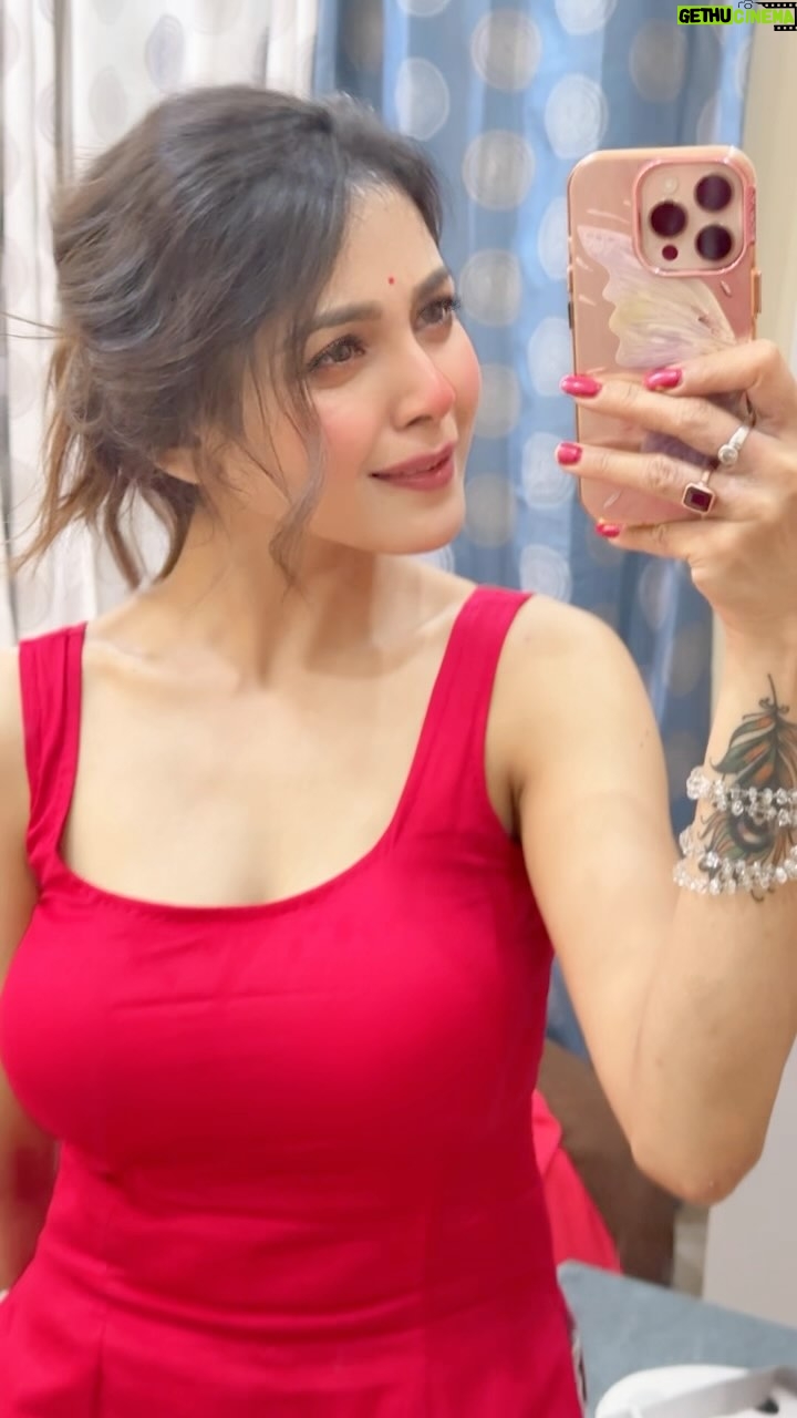Sharly Modak - 68.6K Likes - Hi @abhishek24bose ❤️